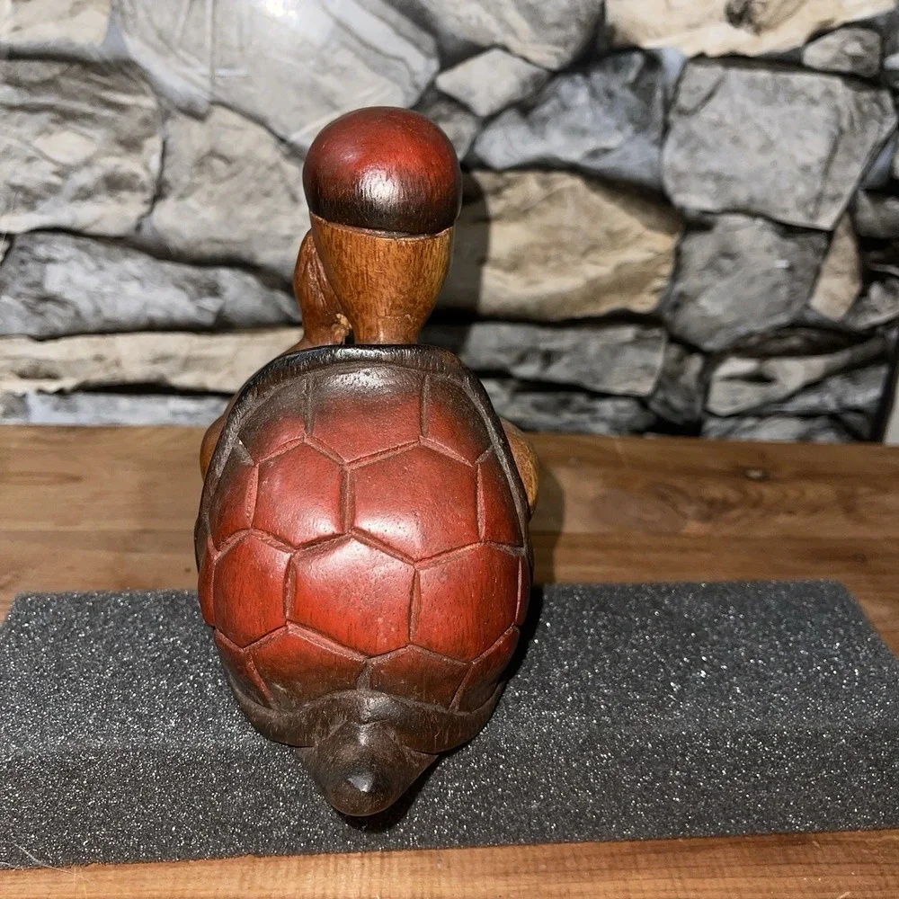 VTG Hand Carved 5